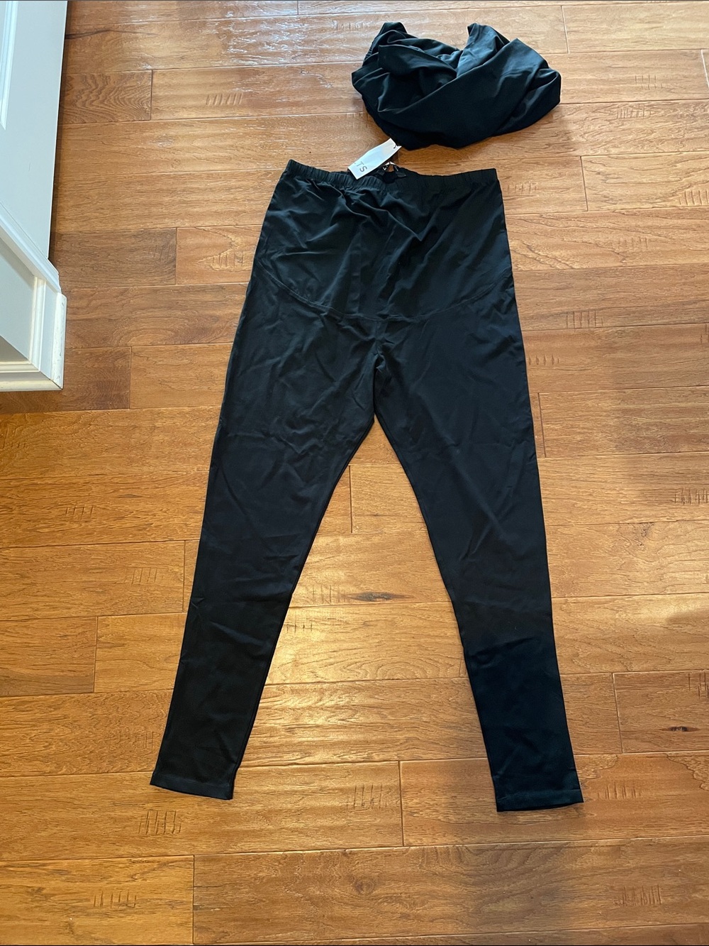 NWT - Two Pairs Maternity Leggings, size 18 *tall*, black